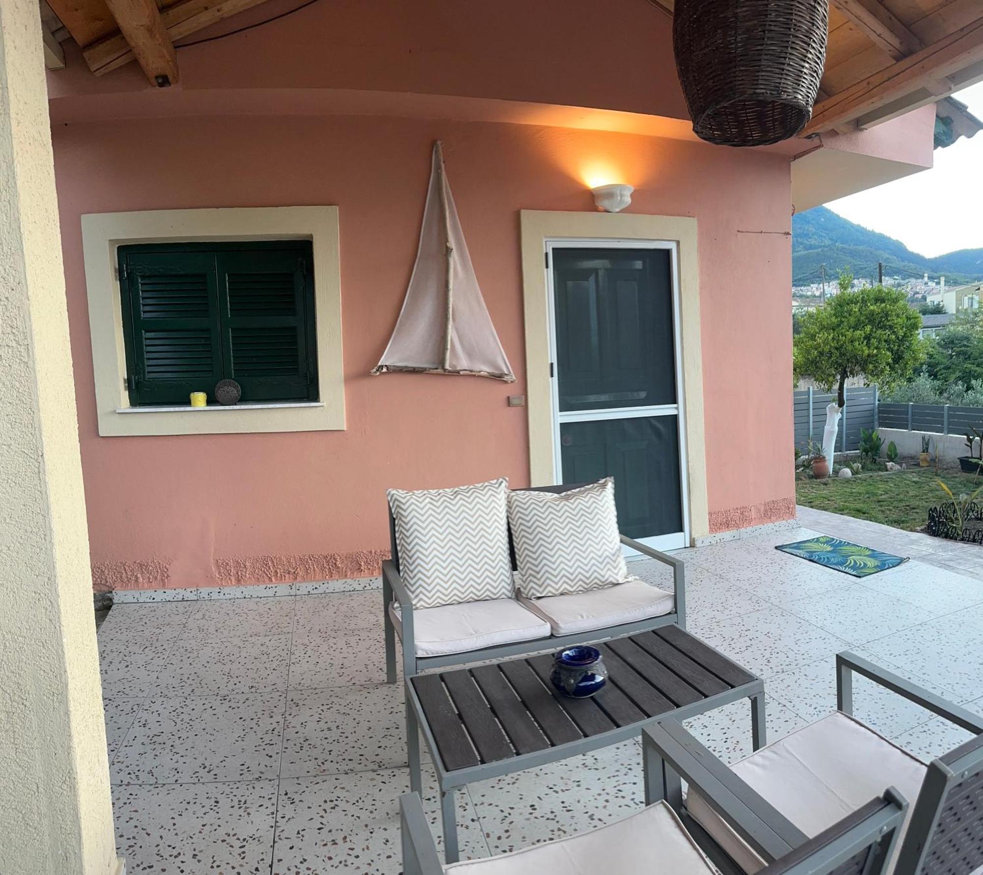 Nikos' * Gastouri (Corfu)